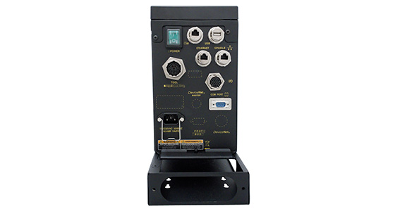 Painel de controle Stanley SC Controller com IHM touchscreen para controle de ferramentas de torque e rebitadores industriais em linhas de montagem automatizadas.