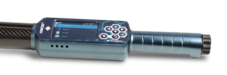 Torquímetro Digital Phoenix III com medição de torque e ângulo, ideal para controle de qualidade e produção industrial – Distribuição M Shimizu